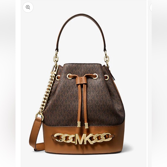 Michael Kors Handbags - NWT! Mini MICHAEL KORS Devon Medium Logo
Bucket Bag